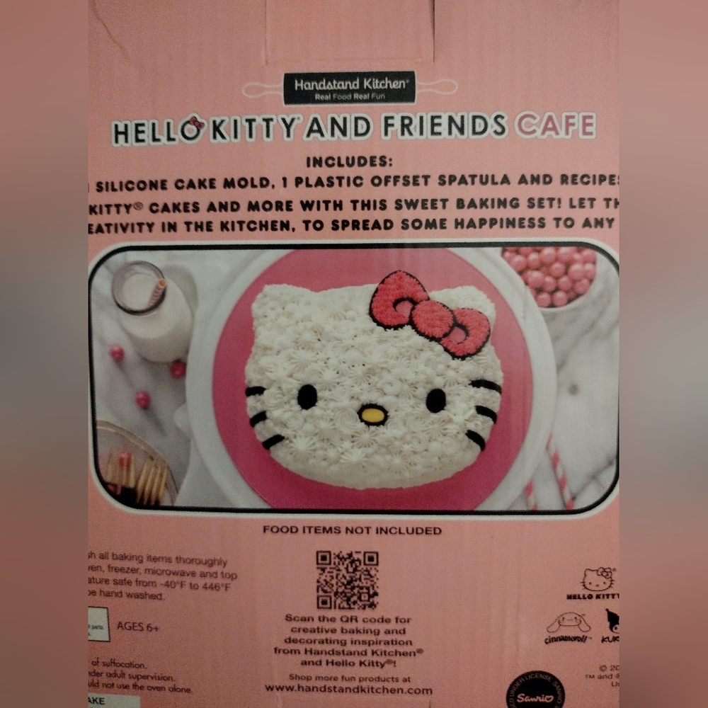 Hello Kitty and Friends Cafe Cake Baking Set - Picture 4 of 4